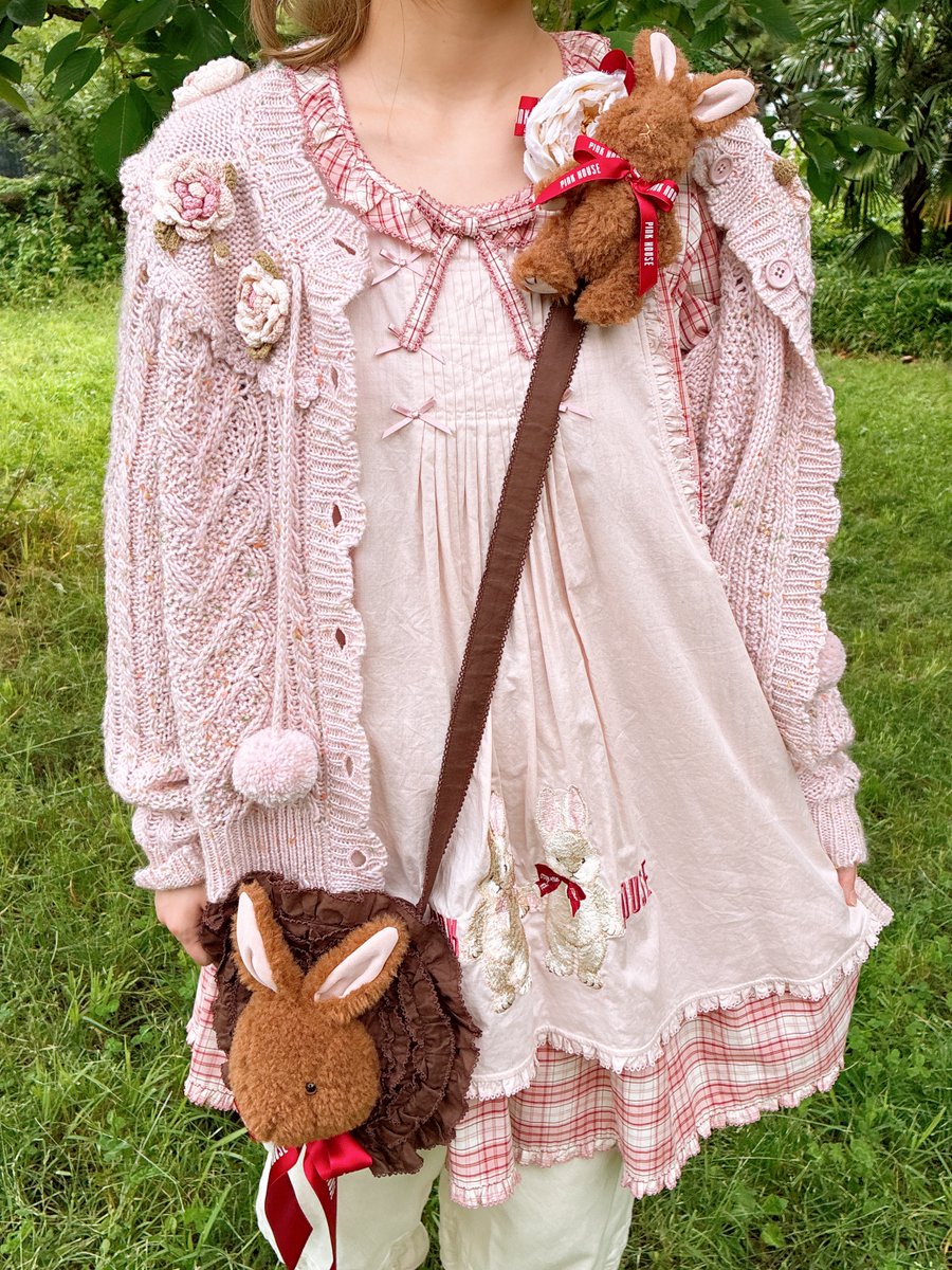 うさぎ顔ぐるみ付きサークルフリルポシェット