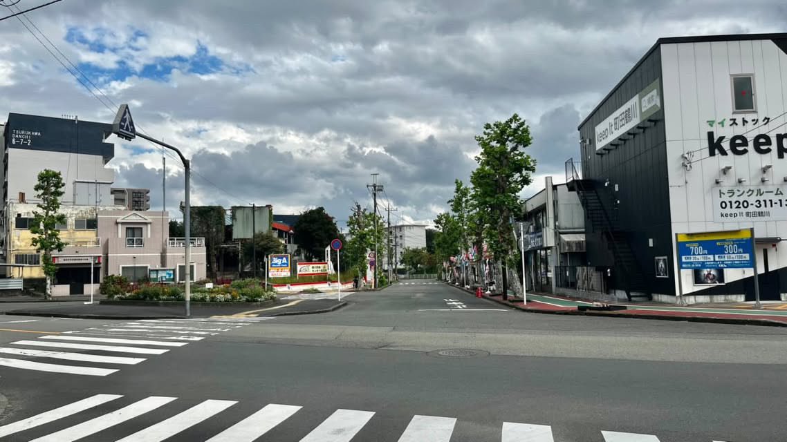 2025鶴川団地秋祭り
怒涛の2日間を無事に終えました

Dé DomhnaighもLA SEÑASも
そして来てくれたみんなも
ありがとう。

昨日までの景色は
夢だったのかもしれない…

これが僕の大好きな町。鶴川です。
また来てね😎
