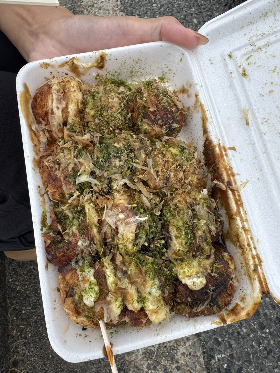 badman5648's tweet photo. 大阪はやっぱりたこ焼き🔥 https://t.co/MnvOTn8wmP