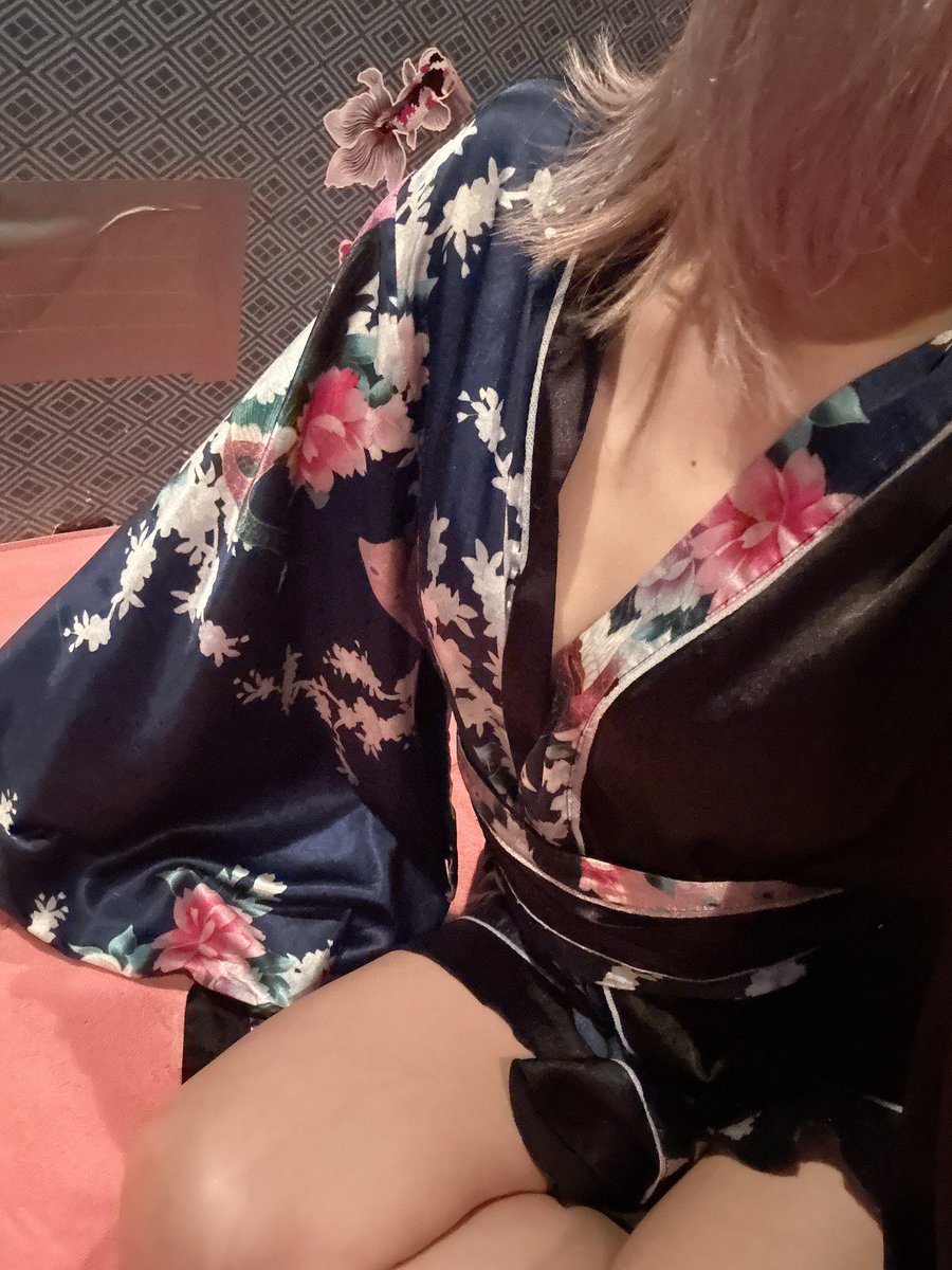 BellAruMax's tweet photo. 今週分かってる範囲の出勤です💜

8日(水) 17:00-ラスト
9日(木) 16:00-ラスト
10日(金) 9:00-ラスト

週末のシフトはまだ未定なので
よろしくお願いします🥺
ご予約ご来店待ってます🫶🏼 https://t.co/bavUKwwqrQ