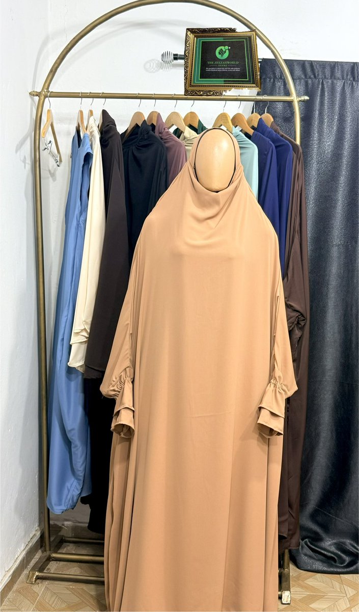 realHazeezat's tweet image. Our Full Khimar is more than a covering — it’s comfort, elegance, and modesty woven into one. 🌸

✅ Flows beautifully, lush and lightweight
✅ Perfect coverage for prayer and outings
✅ Available now for just ₦17,000

Because modesty should feel as good as it looks. 💫

📍…