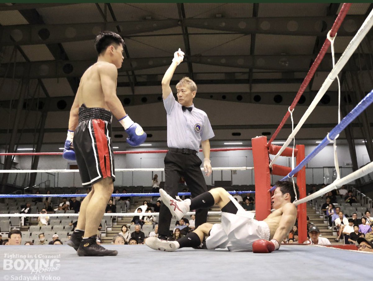 wvm94852's tweet photo. STEP UP BOXING vol.2
林 利亮vs辻 翔太 (62.0kg契約4回戦)
勝者 : 辻 翔太 3R 1分7秒 TKO
#川上じゅん #boxingmobile
#川上じゅんレフェリー
#boxeo #BOXING #ボクシング
#JBC #BoxingReferee
#刈谷市あいおいホール
2025/10/5 https://t.co/A1UBpL3hYO