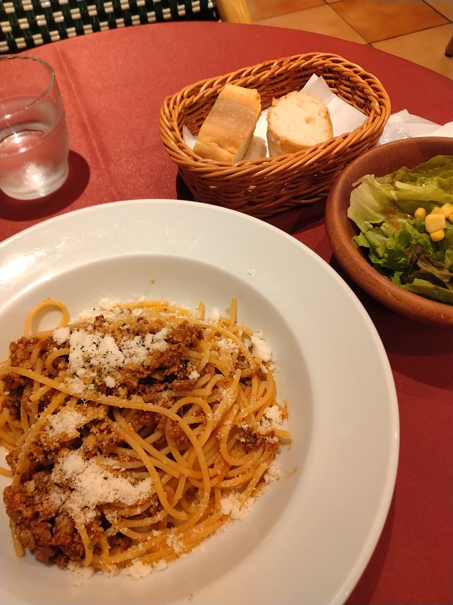 tentoko_tenten's tweet image. 飼い主本日は婦人科通院の日〜🏥
ひとりランチはパスタにしたよ🍝最近お気に入りのお店です。
色々不調が続くのでジエノゲストやめてヤーズフレックスに戻すことにしました。
ジエノゲストの影響で肥えたぶん少しでも戻るといいなー。
#子宮内膜症 
#ピル