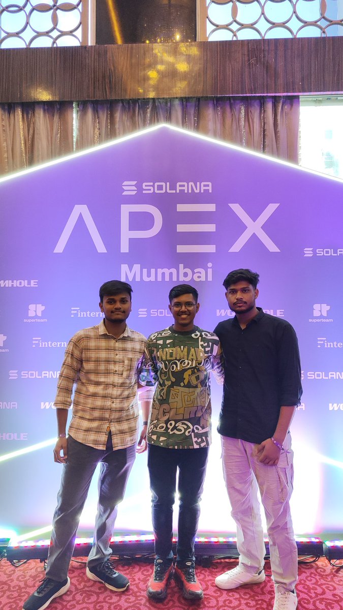 met the guy who's posts got me into solana <a href="/priyansh_ptl18/">Priyansh Patel</a> and <a href="/jkdotsol/">Jk</a> 

great to see <a href="/solanaturbine/">TURBIN3</a> fam everywhere