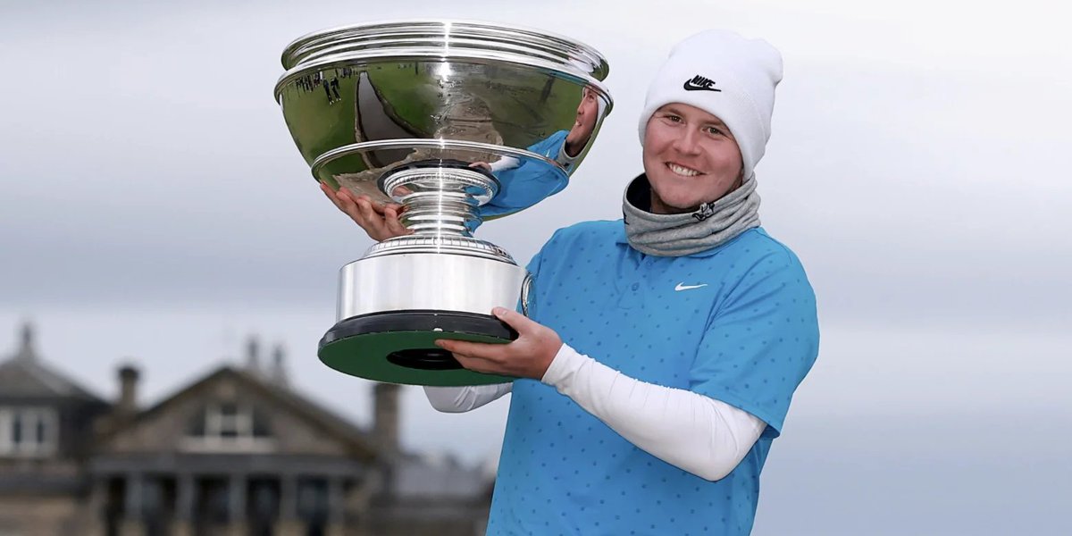 Robert MacIntyre triomphe chez lui à Saint Andrews

Pour lire l'article : swing-feminin.com/robert-macinty…
#RobertMacIntyre #DunhillLinks #GolfEcossais #DPWorldTour #SaintAndrews #GolfFrançais