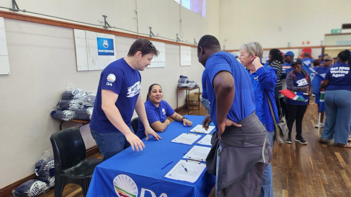 DAEasternCape's tweet image. 🚀 Ready to launch! Today we’re unveiling Retief Odendaal’s bold vision to get Nelson Mandela Bay working again. 💙 #DAatWork #getNMBworkingagain