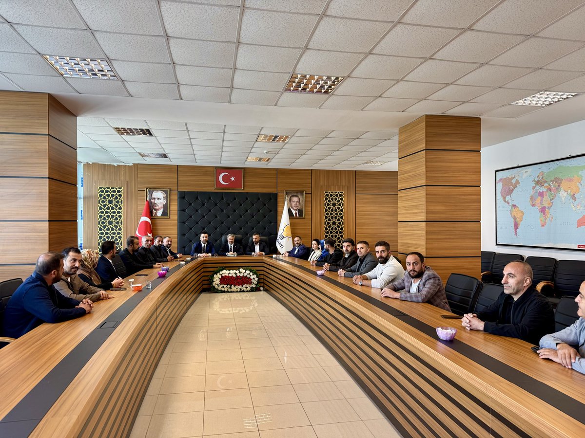 📍 Bitlis AK Parti Merkez İlçe Başkanlığı

Bitlis Merkez İlçe Yönetim Kurulumuzla bir araya gelerek teşkilat çalışmalarımızı değerlendirdik.

Her şartta davasına sahip çıkan, gayretiyle örnek olan tüm yol arkadaşlarıma teşekkür ediyorum. Birlik ve kardeşlik ruhuyla yürüttüğümüz