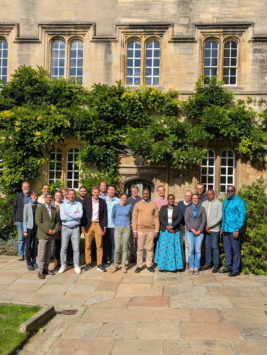 IDDOnews's tweet image. Great to catch-up with partners from 10 countries for the FORESFA project’s annual meeting. We discussed the global challenge of #falsified &amp;amp; #substandard #antimicrobials &amp;amp; how to help advance tools to track, model &amp;amp; fight #SF medicines
🌍💊 #GlobalHealth
cghr.ox.ac.uk/research/medic…