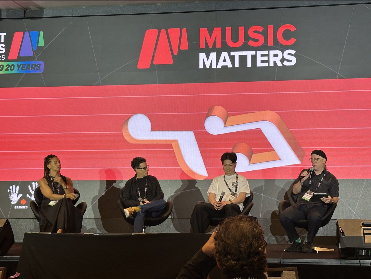 wonderaofficial's tweet image. 🎶 A powerful discussion at #AllThatMatters Singapore:

 • @musicbizworld Merlin bringing the voice of labels
 • @SoundCloud on the evolution of Web2 platforms
 • Wondera on the rise of AI music agents

Together reimagining how music is created, distributed &amp;amp; experienced in
