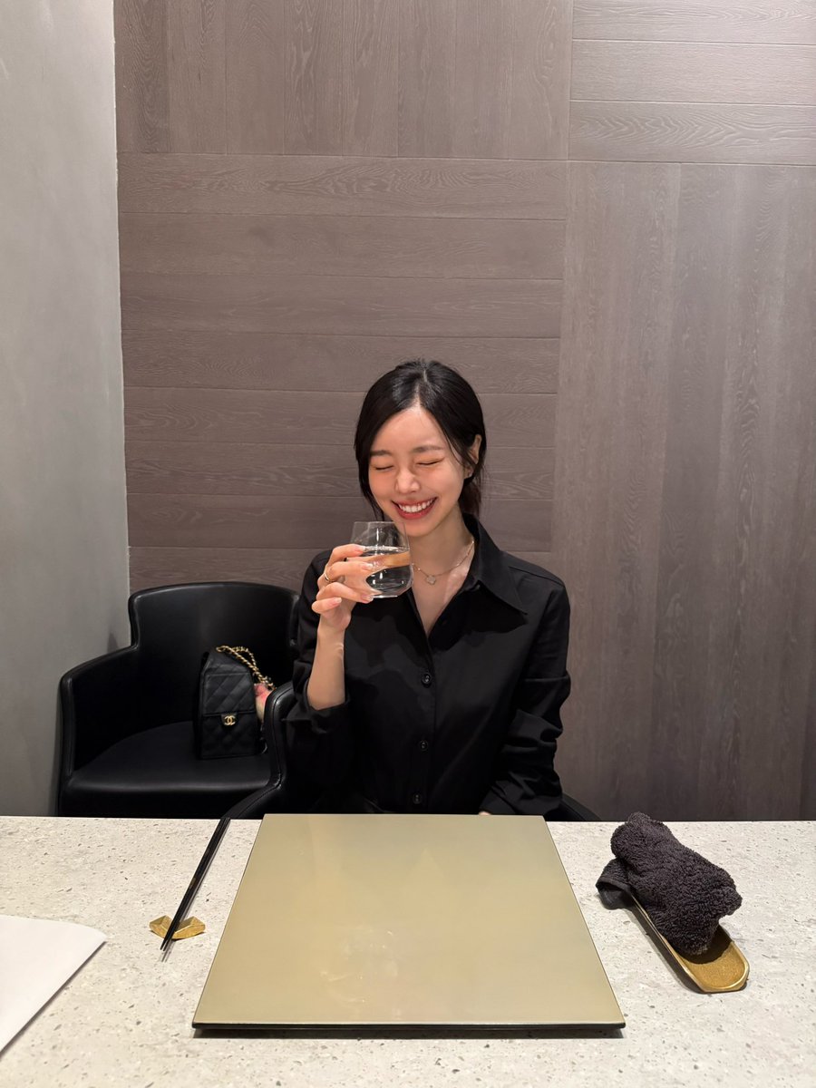 Jinseyeon's tweet photo. 메리메리추석🍁🍂
맛난 음식도 많이많이🧚‍♀️❤️ https://t.co/yEULNoQDbZ