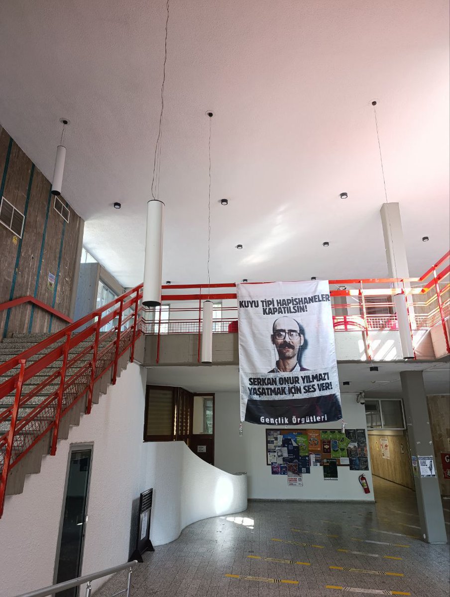 tayad1986's tweet image. ODTÜ&apos;DE SERKAN ONUR YILMAZ İÇİN PANKART ASILDI!

#KuyuTipiHapishanelerKapatılsın