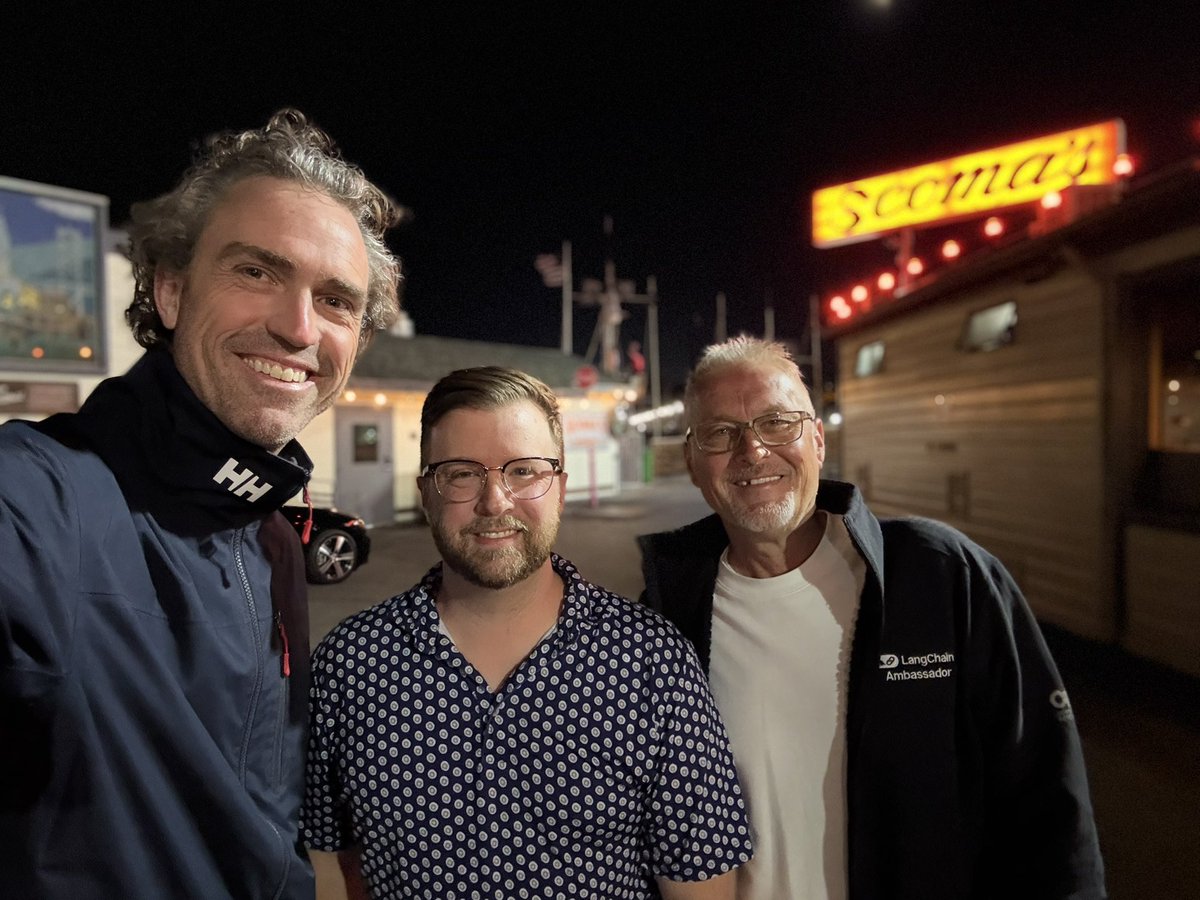 ryancarson's tweet image. Just had a lovely dinner with these two smart gentlemen.
We're all in SF for OpenAI Dev Day tomorrow.
Great to meet you IRL @gooby_esq and @GitMaxd!