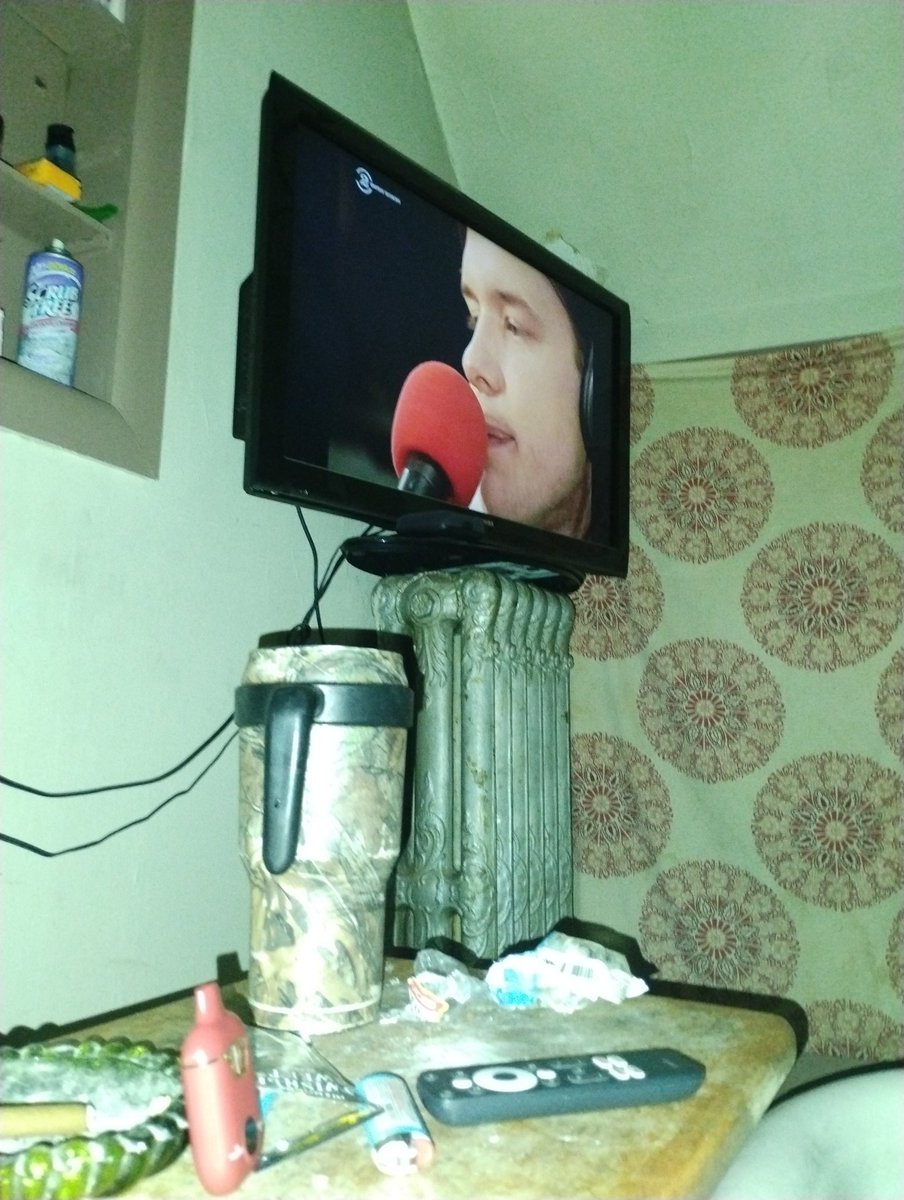 localclowncrew's tweet image. Bath tub listening party of one.
#rip Shannon Hoon 
#clownzero.crew
youtu.be/MA3Q3huLg7E?si…