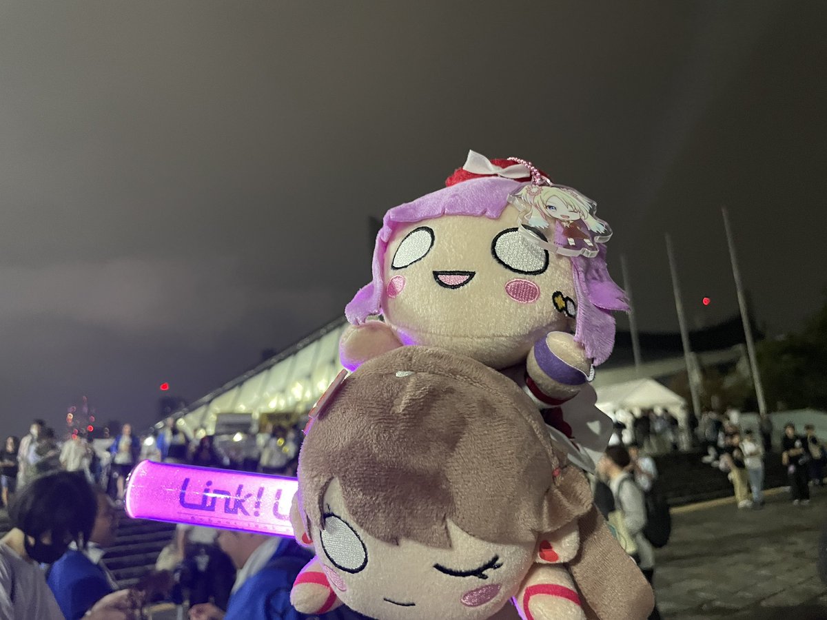 #蓮ノ空5th東京Day1 と #蓮ノ空5th東京Day2 
に部員一名が参戦しました！
105期ド！ド！ド！やみらくりに加えて各ユニットのみらぱcoverが披露される等『楽しいが1番！』の内容で超楽しかったです！！
最高のスタートを切った5thツアーも次は💛から🔹へ、愛知公演が今から待ちきれません🔥
#滋賀ラ研