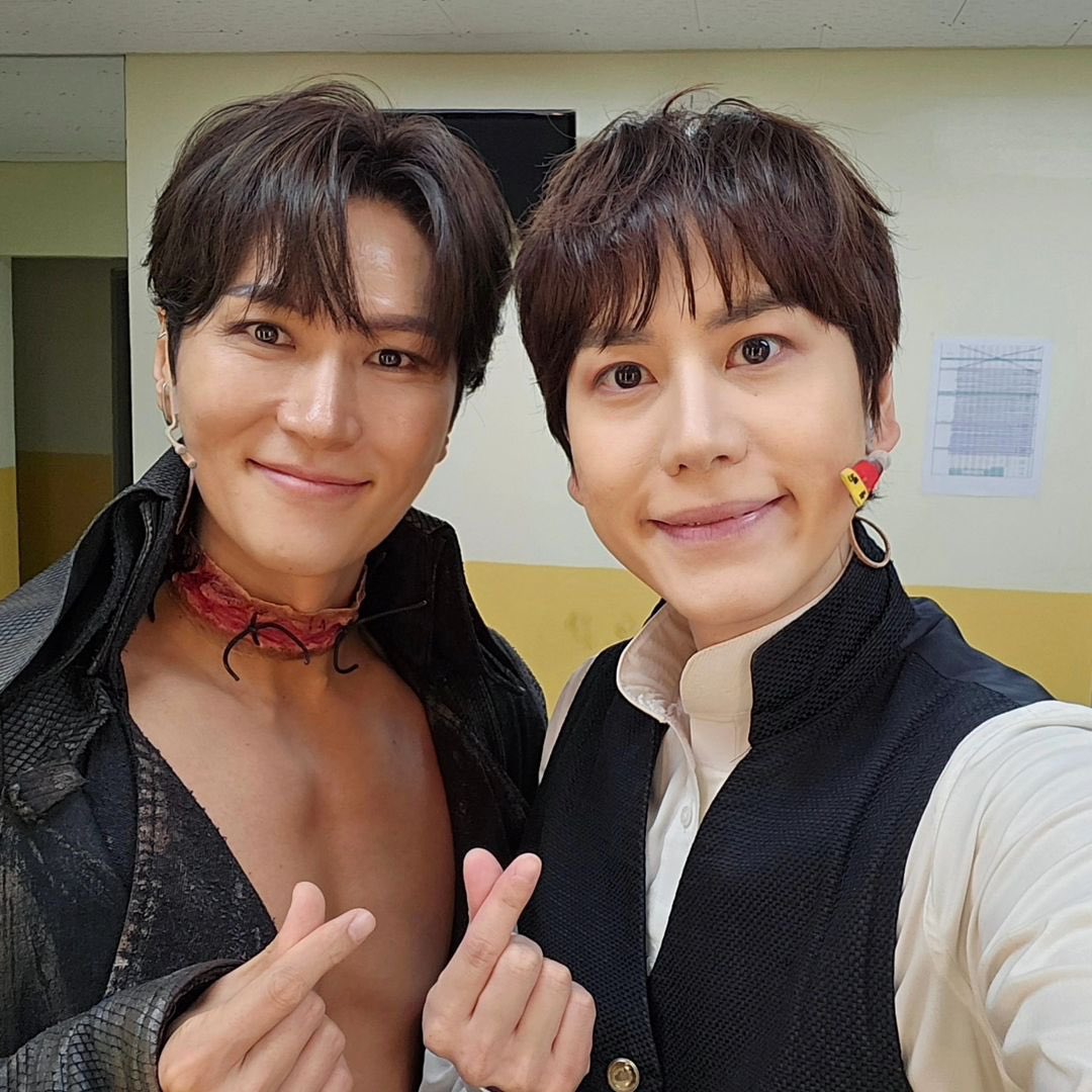(저 보름달이 갈라질 때                            히히
그 때 다시 돌아와서                       앙리 즐추~!
내가 당한 고통만큼 
돌려주리라..)