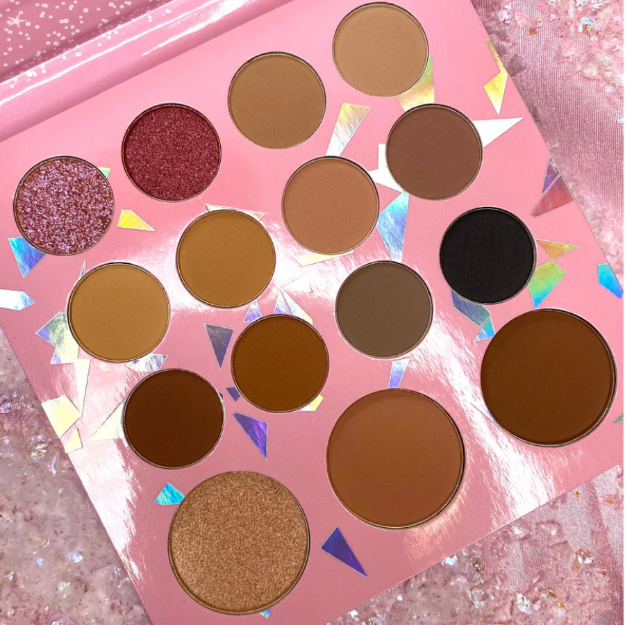 ProluxC7476's tweet image. Highly pigmented &amp;amp; easy to blend, this palette is designed for everyday wear and dramatic glam. A must-have addition to any makeup kit. #MakeupAddict #Pigmented #DailyGlam #MakeupGoals #BeautyTips