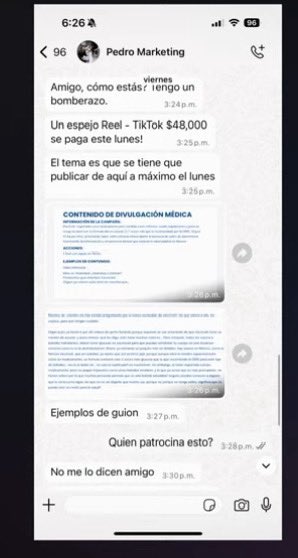 GMinimi's tweet photo. A muchos nos puede caer bien o mal @MrDoctorOficial pero creo que nadie podemos dudar de que hace bien su  trabajo de chismoso y no miente, hace escasos minutos sacó su video del Domingo donde saca pruebas que la campaña contra Electrolit fue pagada.
1/3 https://t.co/oBXxCuhGMr