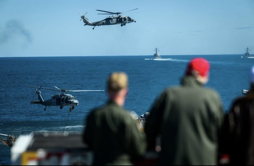 FilmsWilson's tweet photo. 250 years of the greatest fighting force ever to roam the seas — THE UNITED STATES NAVY. 🇺🇸

U.S. Navy ⚓️ https://t.co/2DARIIn6Yp