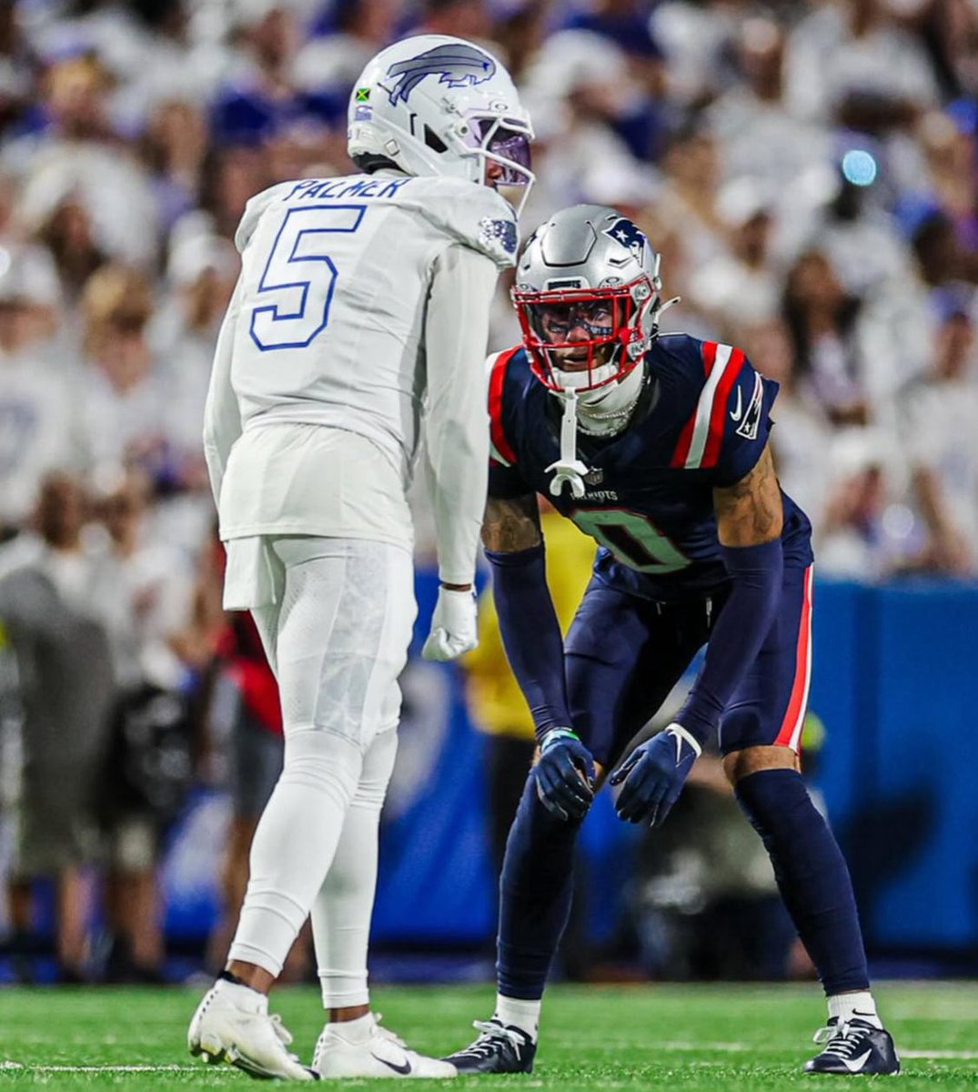 #Patriots CB Christian Gonzalez against the Bills:

🔹44 Coverage Snaps
🔹5 Targets
🔹2 Catches Allowed
🔹36 Yards Allowed
🔹1 Pass Break Up
🔹6 Tackles

Elite 🔒