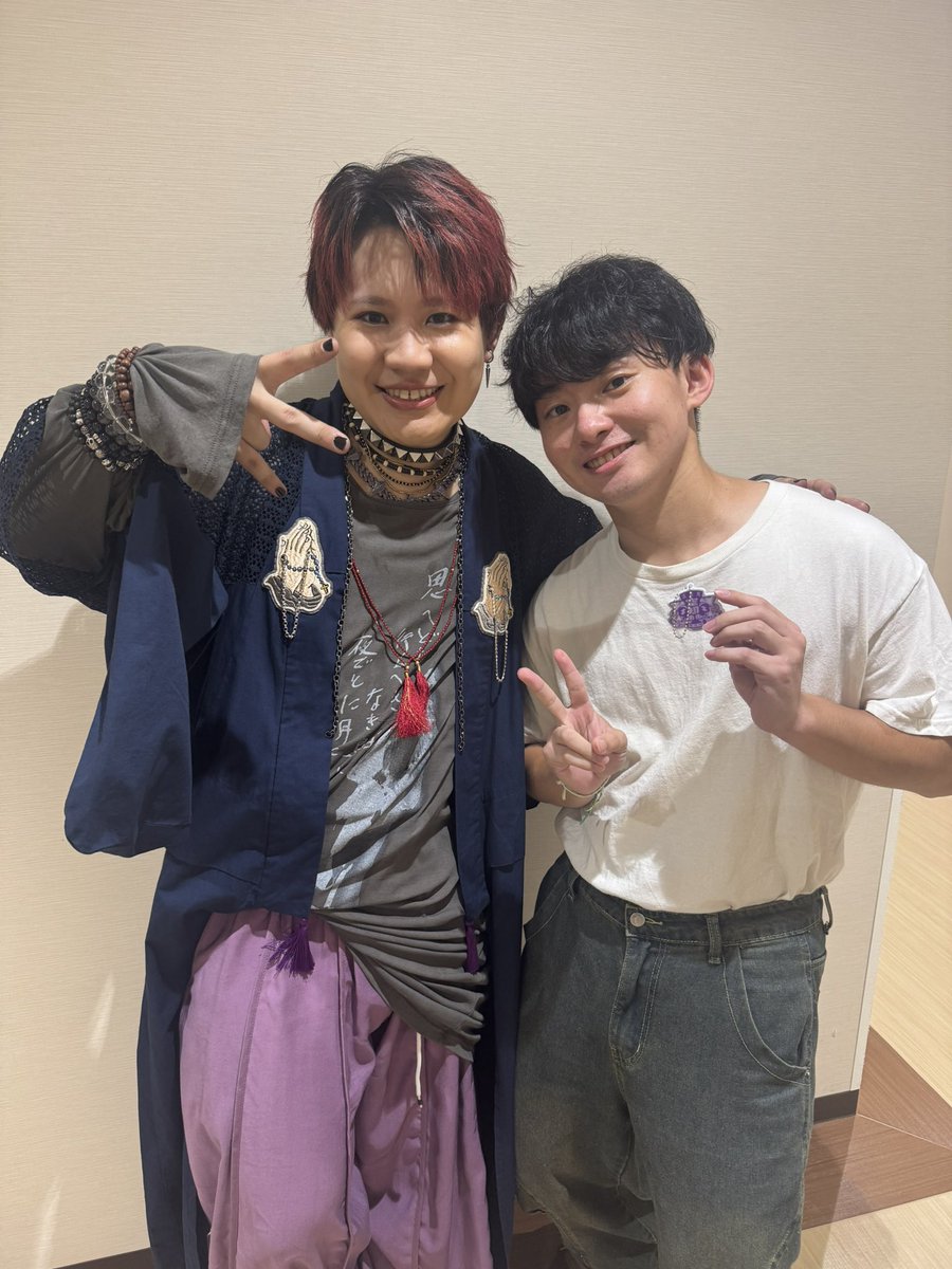 shodance_1003's tweet photo. 各公演買いに行って集めたキーホルダー！
もちろん当たり前に箱推しですが、個人的にずっと欲しくて狙ってた空劫が最後の最後に当たってテンション爆上げで本番挑めました🤣
そして葉山さんと一緒に写真も撮らせていただけて幸せでした！！✨
ありがとうございました！！！🙇🏻‍♂️
#ヒプマイ11thライブ https://t.co/jR6J2gE54Q