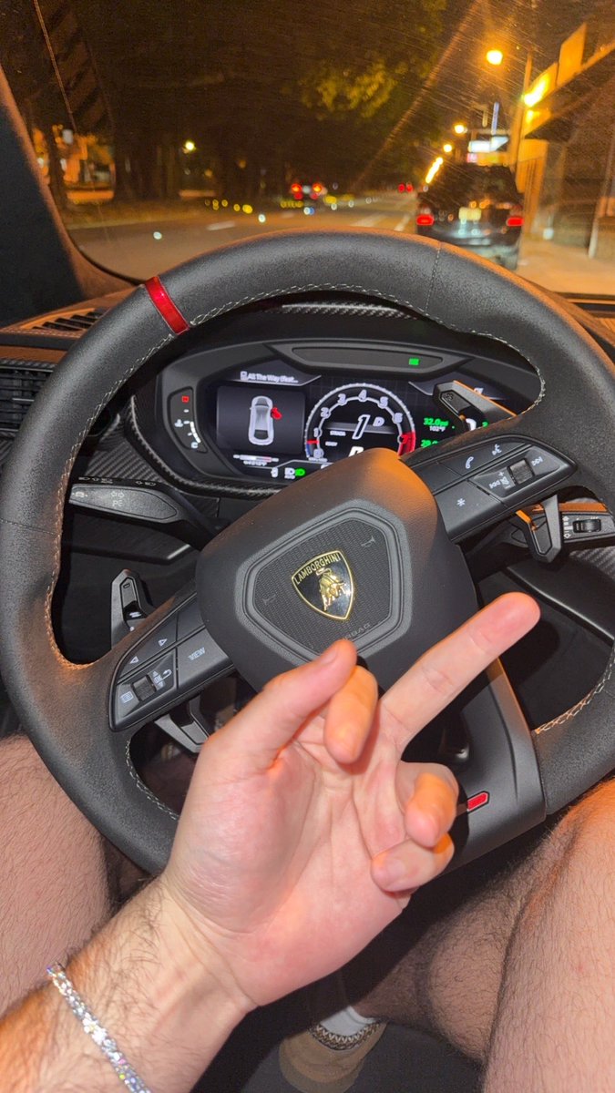 Can I get a GM? 🩵 

I’m following everybody that replies