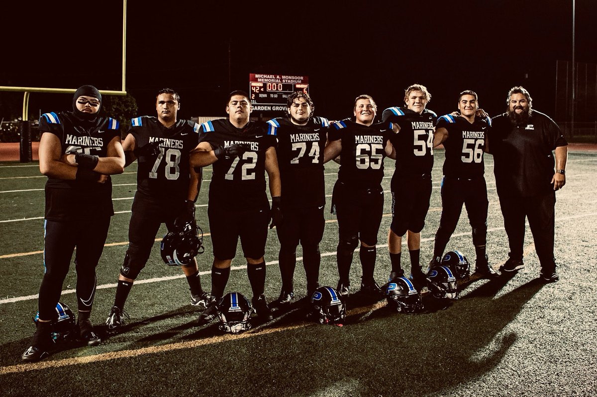 TBlazer5AS1's tweet photo. Late post, but Homecoming W’s are always that much sweeter!
218yds rushing & 213 passing with 0 sacks!
#GoMariners⚓️ #TheStandard #RunWithThePAC https://t.co/lsSNbxJYVD