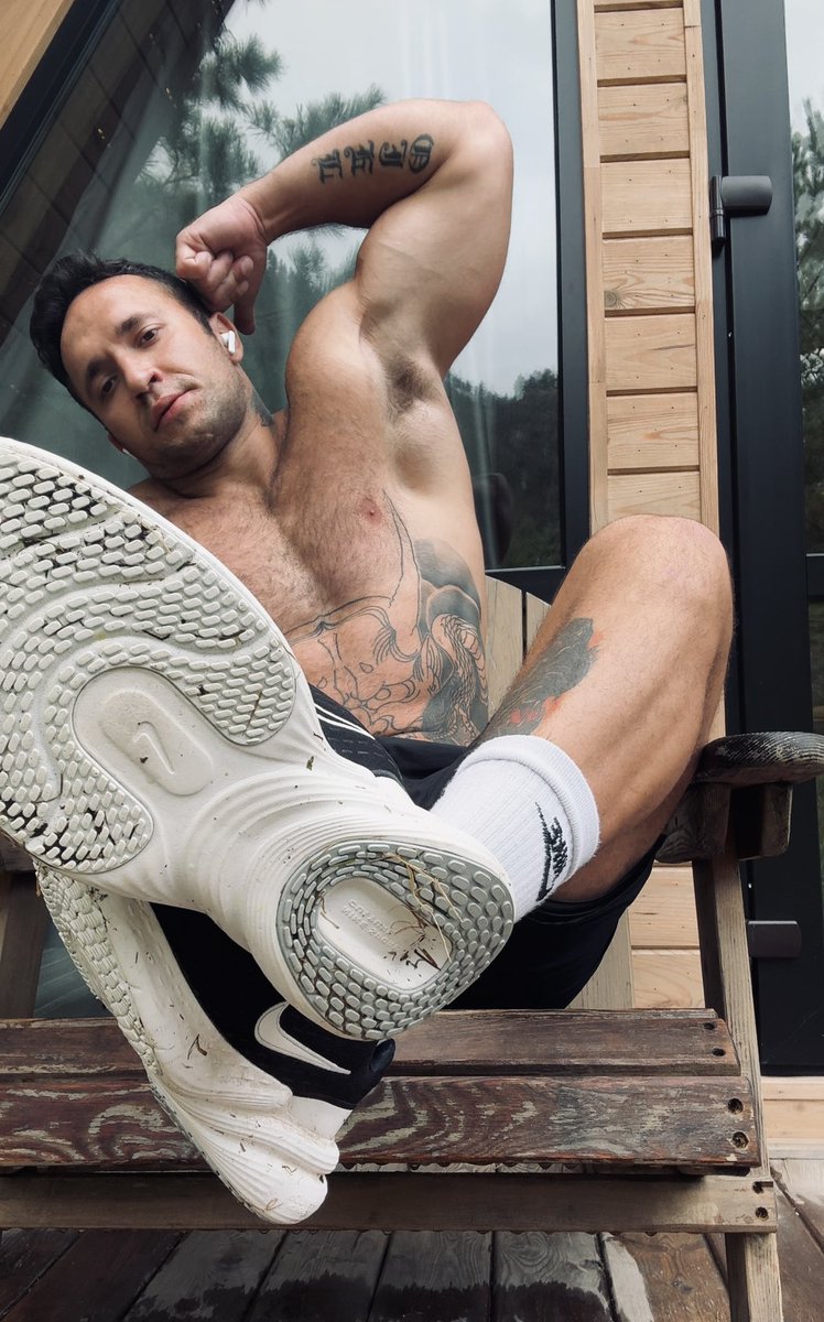 PanteraGodStyle tweet media