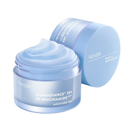 <a href="/tanyakanrl/">Tanyarl 💚</a> udah 2 bulan pake rangkaian wardah symradiance ini, pakai moist &amp; serumnya. aku suka teksturnya yg gel light, dan mudah di blend. aku pake ini karna lagi cari moist yg lebih murce. tipkul aku normal. pas awal pake, kulit lg kasar dan komedoan, tapi skrg Alhamdulillah udah membaik