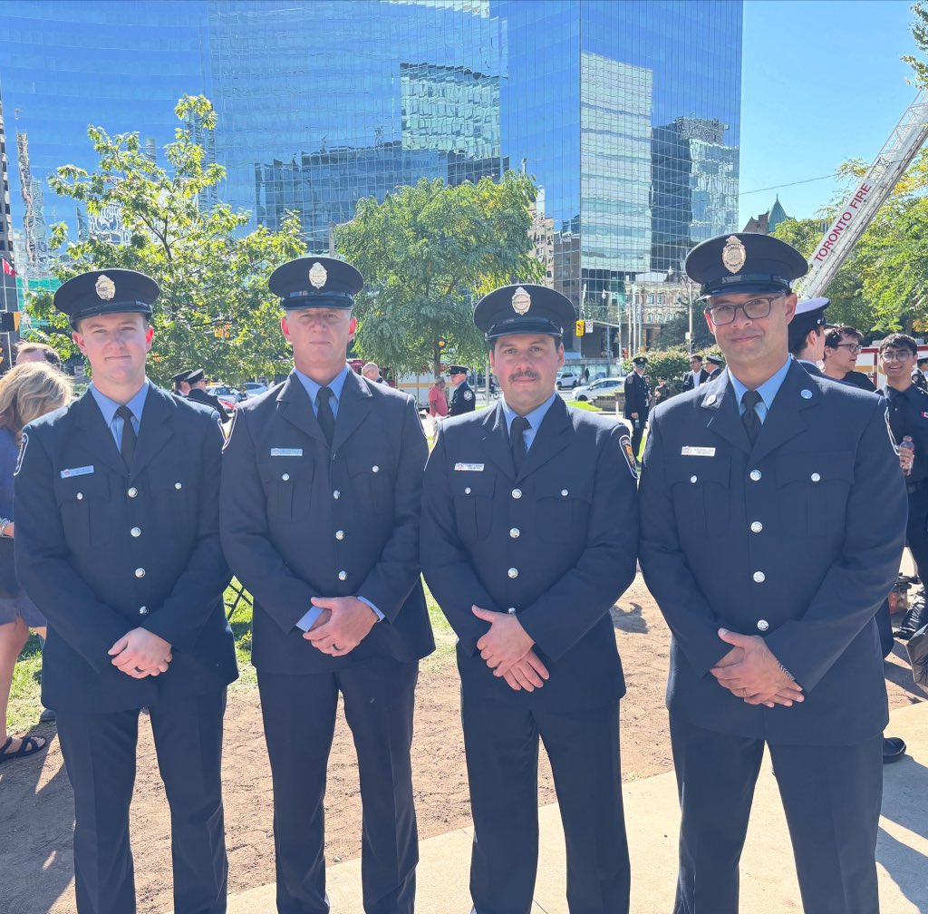 CpffaL's tweet image. Today four of our members had the honour of attending the Ontario Fallen Firefighter’s memorial service. We remember those who came before us. Our thoughts are with all the families of the fallen.