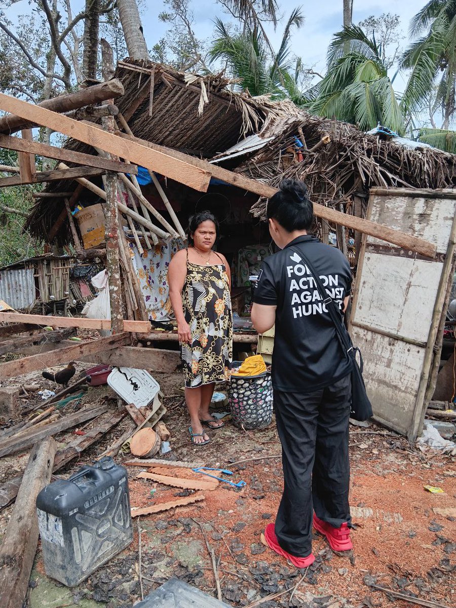 Leilanie, a mother of two from Masbate, is among the many families whose homes were damaged by #OpongPH. With limited electricity and access to safe water, daily survival has become even harder. Our team is on the ground preparing emergency assistance. #TyphoonBualoi #EndHungerPH