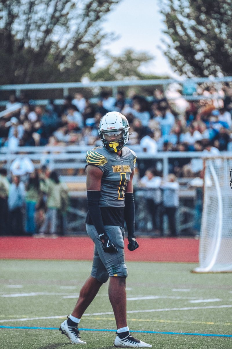 Mid season tape!! (Te/Flex)
15 rec
300+ yards
3 tds
Run after catch
Jump balls
Making guys miss
Check me out !!!
hudl.com/v/2SuTYi