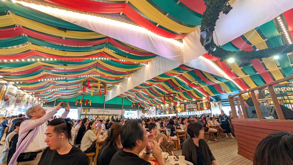 indr_fgo's tweet image. 明日横浜で会議なので前乗りしてオクトーバーフェストきてます🍻🍻🍻