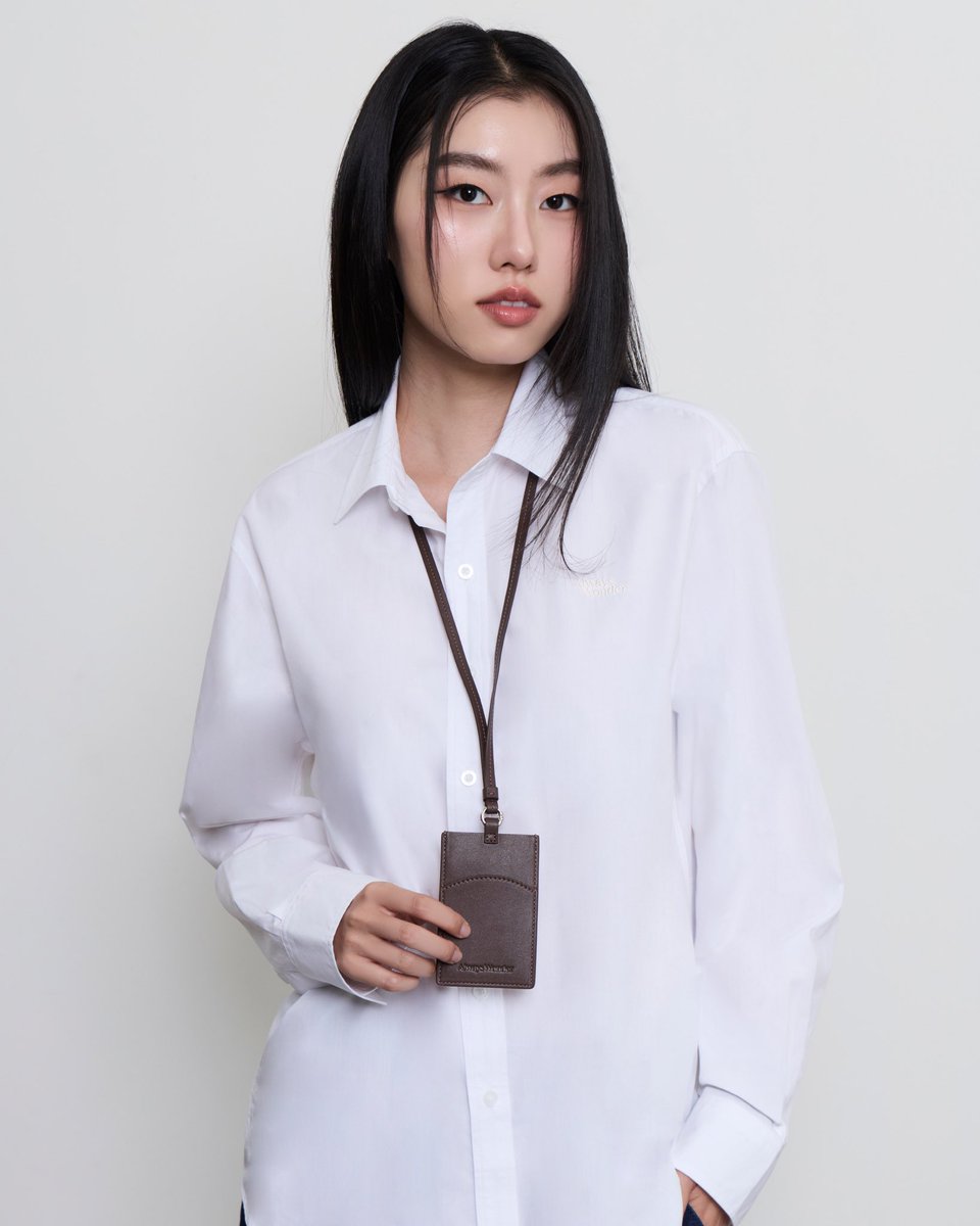 AlwayswonderCo's tweet image. Workday bestie. 🤎✨
Shop NOW on:
🌐 Website: alwayswonder-co.com
🔗 LINE Shopping: shop.line.me/@alwayswonder.…
#AlwaysInOffice #AlwaysWonder