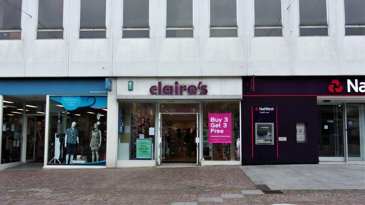 BramtechKent's tweet image. Who's got a spare 100k ? 
We could rival Greg's with an online bakery. 
Three shop fronts ready to go in Kent. 
Keep the shop fronts. 
Add an "e" 
#Éclairs
#Dragonsden