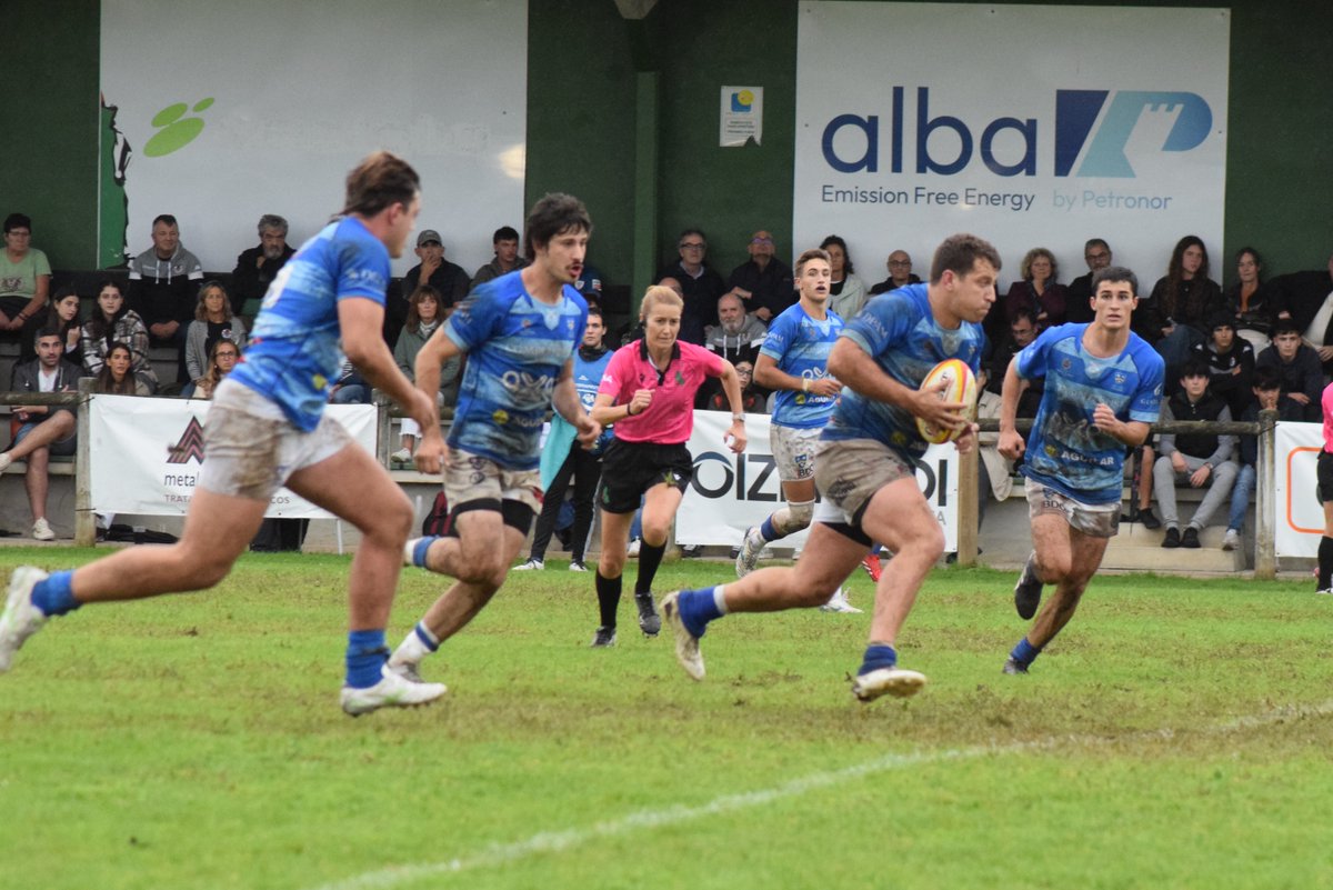 CampoCharlie's tweet photo. @Cisneros_Rugby @GernikaRT @Cisneros_Rugby #Zetacrylic
#AzulAzul 🦢 #AleCole https://t.co/TYlr7hagYl