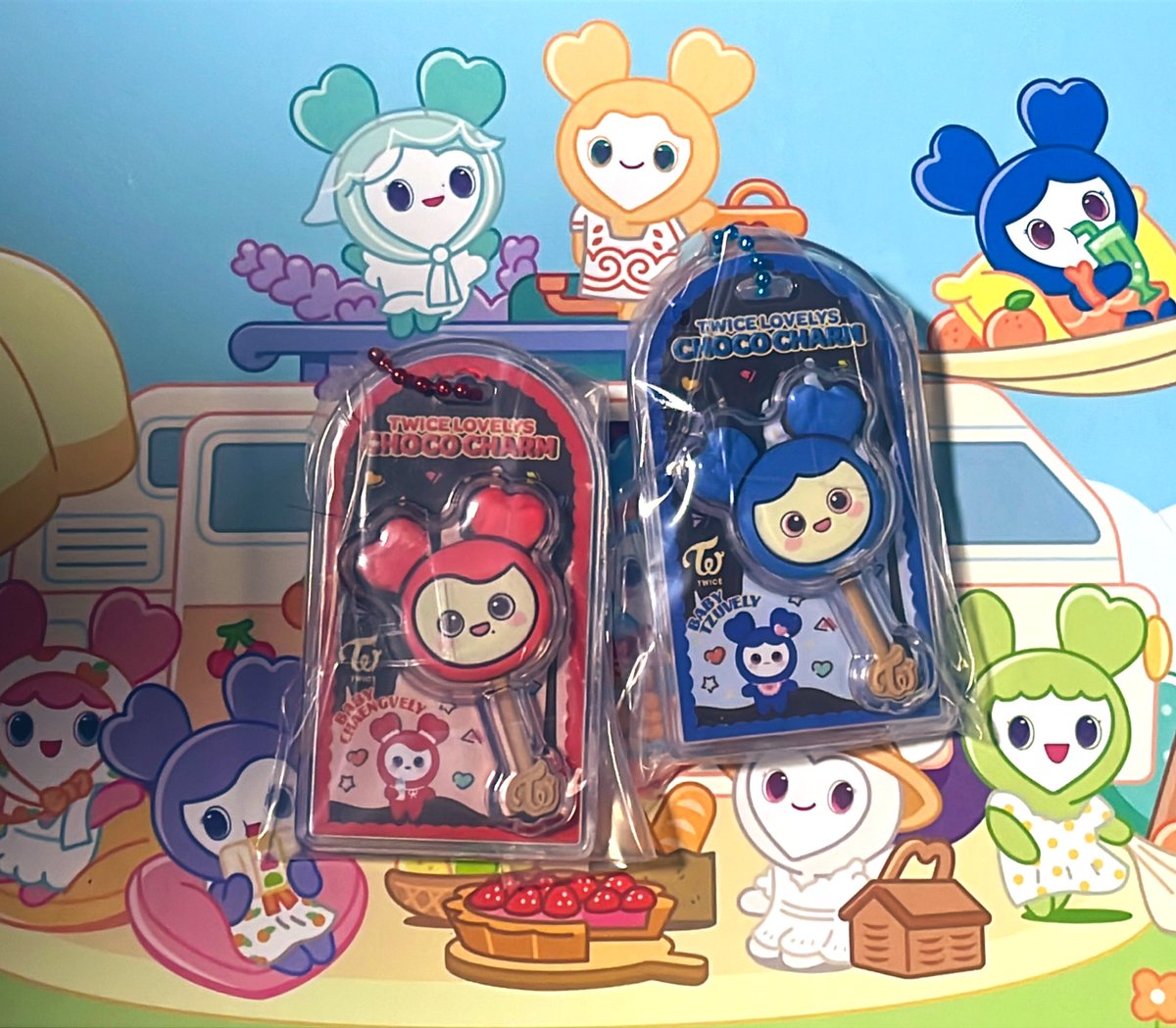 ji_an528's tweet photo. TWICE LOVELYS  チョコがけボーロ&amp;チャーム 

【譲】 チェヨンちゃん、ツウイちゃん
【求】ジョンヨンちゃん、モモちゃん、ジヒョちゃん

重複してしまったため、交換お願いいたします🙏🥹！

郵送にて交換希望です📮

#TWICE交換 https://t.co/RoOqnIrRuZ