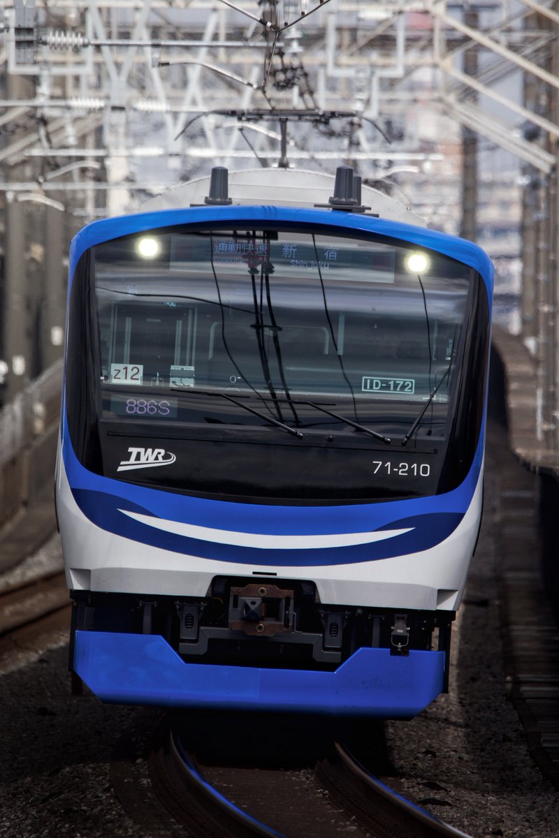2025/10/06
886S 通勤快速新宿行き　71-000形Z12編成