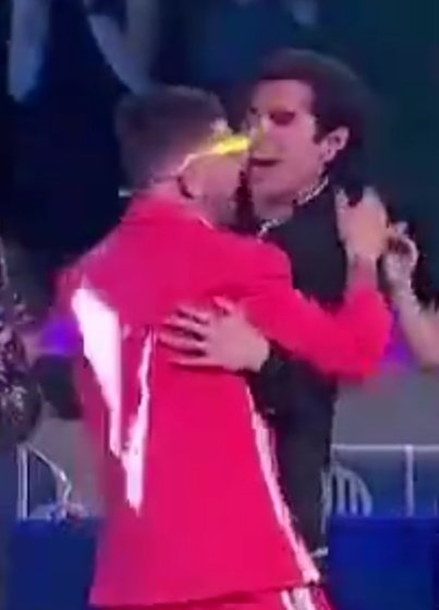 Secta_Mercurial's tweet photo. POBRE AARÓN JAJAJAJA 🤣 

AARON GANADOR DEL PÚBLICO

AARON YA ERES GANADOR 

EL FRAUDE NO SE OLVIDA 

#AaronMercury #LaCasaDeAaron #AaronYaGanaste #TeamAaron https://t.co/MMQhUfHnOk