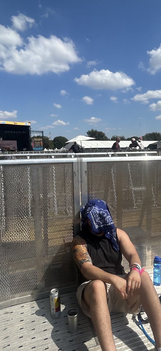 DropDeadDavid's tweet image. Sponsored by amex platty