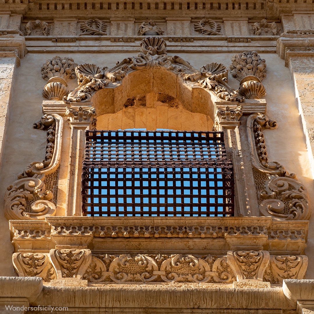 Lunedí !!!

Noto città barocca.   Sicilia