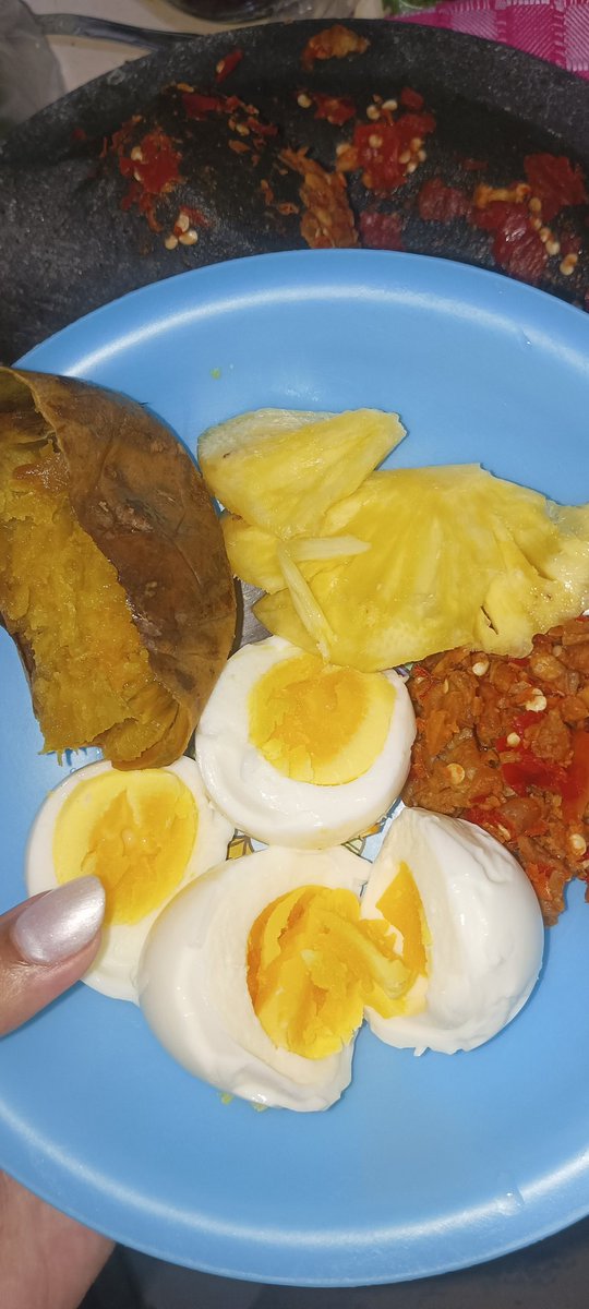 hlyspes's tweet photo. menu makan everyday, i called it "cegil platers" https://t.co/2mBnM1GZ76
