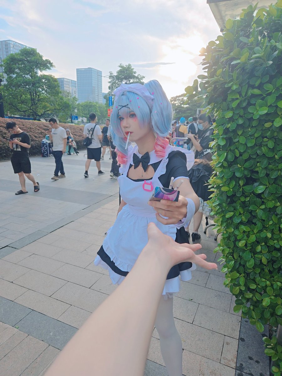 Fangxiya0's tweet photo. 来呀来呀，喜欢玩 #女装大佬 #男の娘 #可爱的男孩子 #魅魔 #烧鸡 #男娘肉便器 #男娘 #jk #女装子   #cosplay #cos #兔子洞 #漫展 https://t.co/B5O63zTl4d