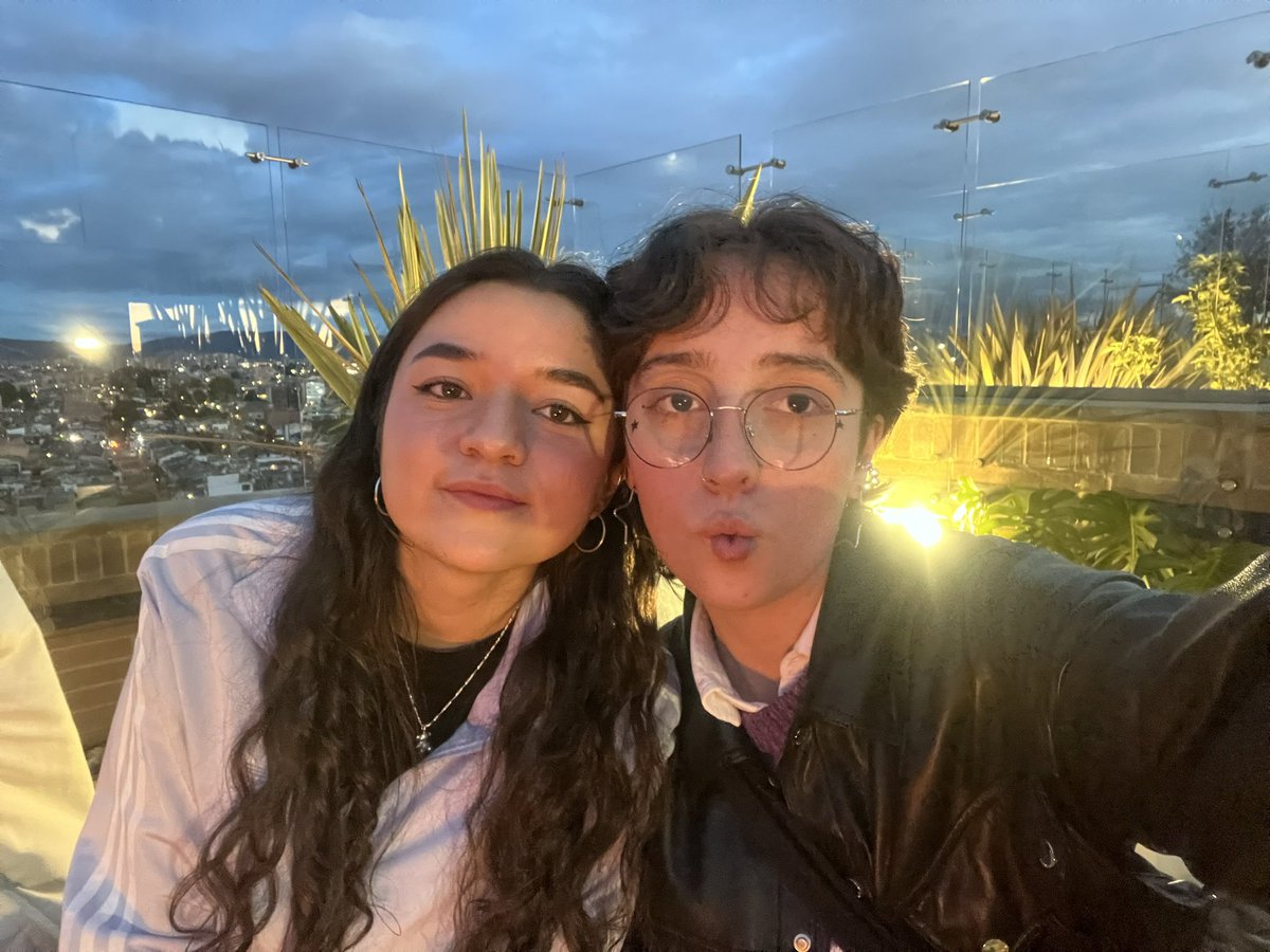 la mujer mía que me aguanta hace más de un año 💖🌟