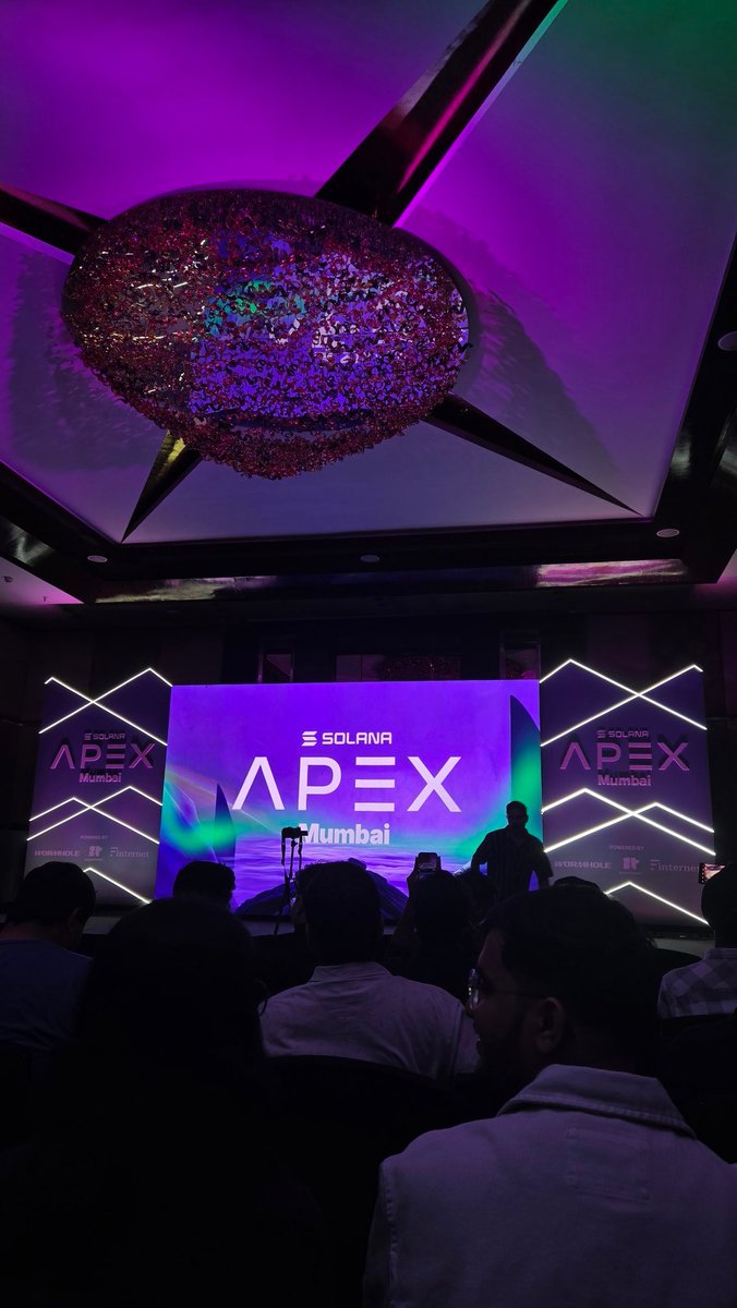 0xadii's tweet image. Let&apos;s get this show on the road! The vibe is awesome. Stoked to meet some web3 people. 🤌