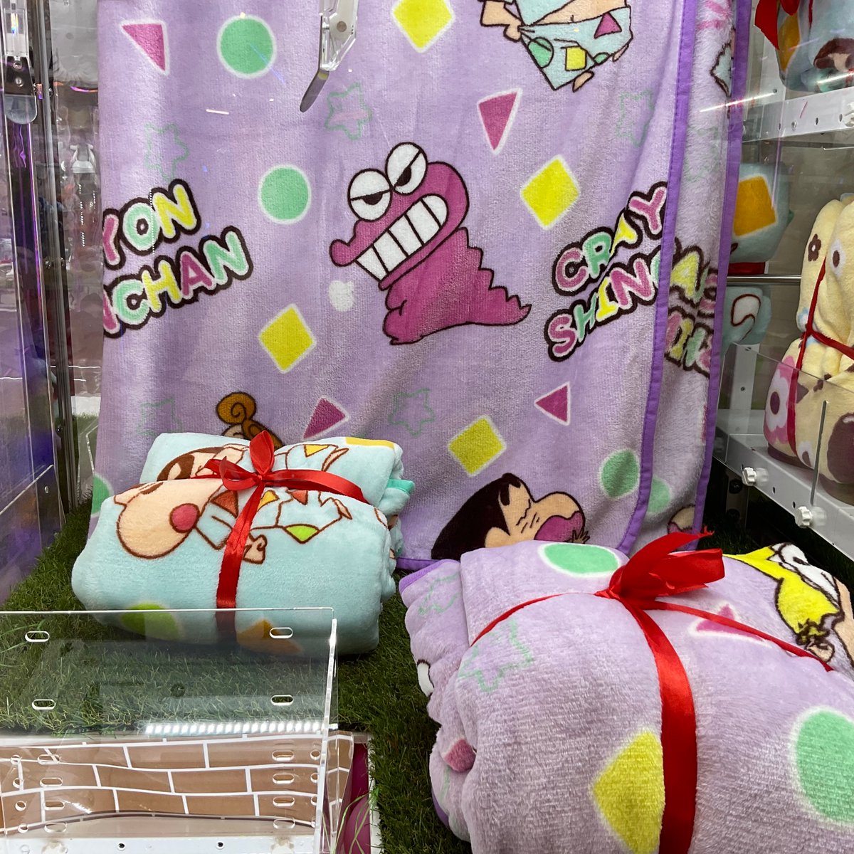 景品紹介】 クレヨンしんちゃん フランネルボアブランケットVer.6