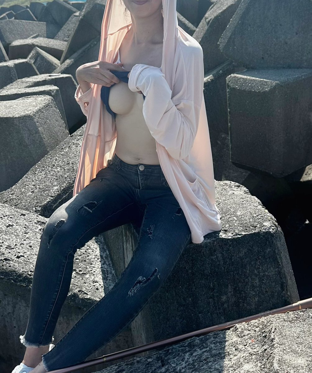 巨乳人妻 小E（嘉義夫妻） tweet media