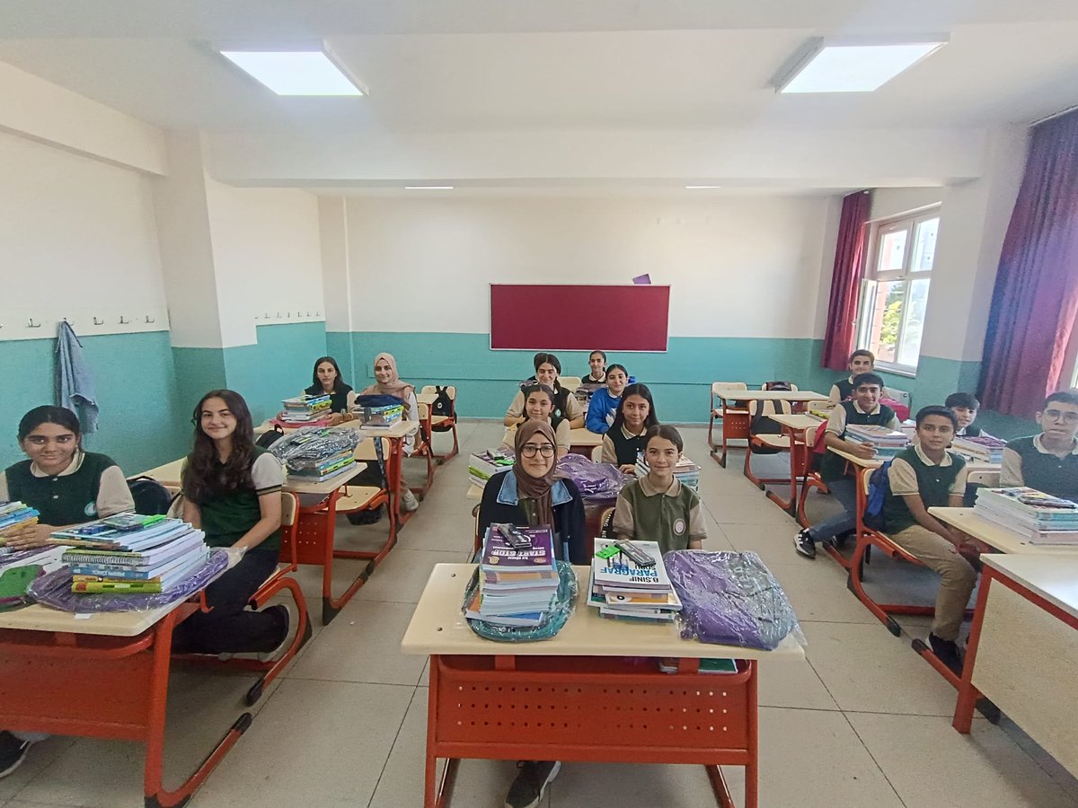 gercusmem's tweet photo. Zirveye Doğru Projesi Kapsamında Öğrencilerimizin İlk Ders Zili Çaldı

İlçe Milli Eğitim Müdürlüğümüzce yürütülen “Zirveye Doğru Projesi” kapsamında projeye dahil edilen öğrencilerimiz ders başı yaptı. https://t.co/cANzpkc15e