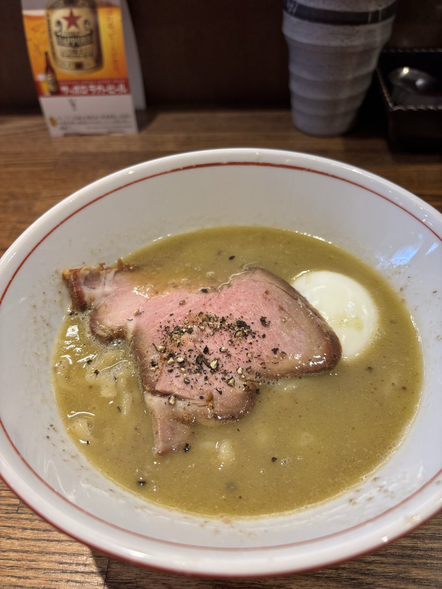 Guj1T3l7hh20106's tweet image. バリバリジョニーさんで限定のトリュフとポルチーニのクリーミーラーメンを頂いた😋思っていたよりスープはサラサラ。でも、口に入れたらもの凄くクリーミー🤩しっかりトリュフなんだけど、ジョニーさんのスープだからちゃんと旨味がある✨美味しかったぁ☺️ご馳走様でした😋#行徳