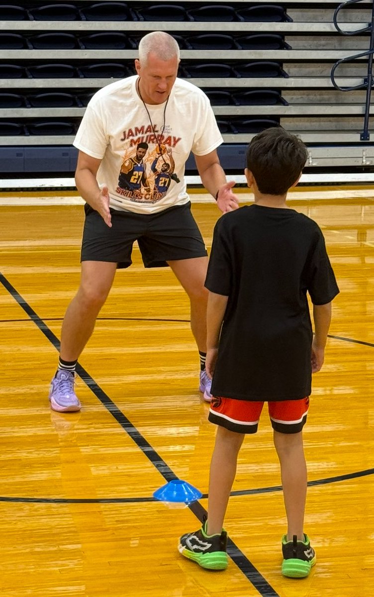 CoachSHanson's tweet photo. Amazing to see @BeMore27 giving back to the youth in B.C. today! We miss @NBA more than you know and having a proud Canadian 🍁 + NBA Champ 🏆 @balldontstop Camp means the world to our up and coming hoopers!  @nuggets vs @Raptors Monday night in @RogersArena! https://t.co/amJ4UicHL2