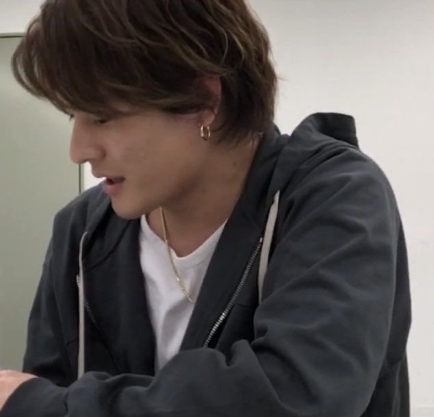 shinamonchanzu's tweet image. 3ヶ月ぶりに急に更新始める
)))やっぱり私ってsns向いてなさすぎって思いながら